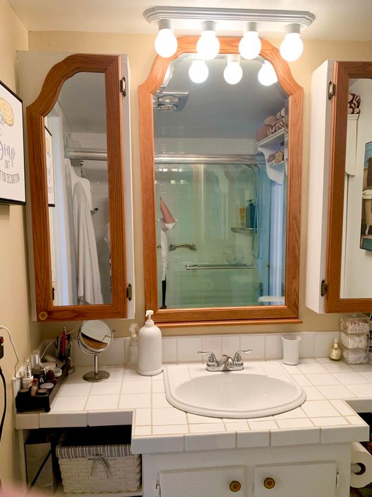 На продажу: $79,900 (1 спален, 1 ванн, 646 Квадратных фут)