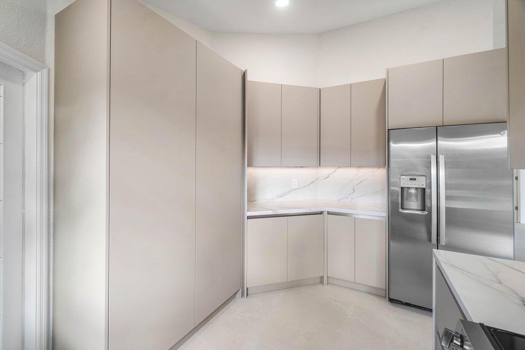 For Sale: $485,000 (3 beds, 2 baths, 1466 Square Feet)