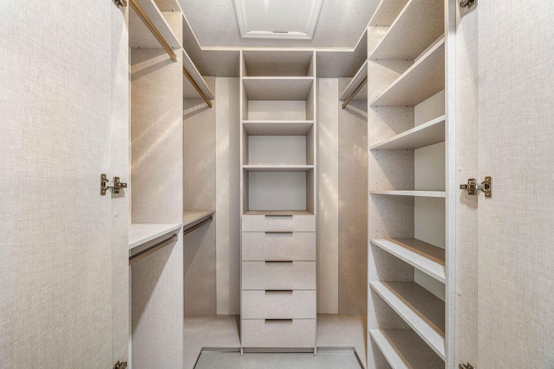 For Sale: $485,000 (3 beds, 2 baths, 1466 Square Feet)