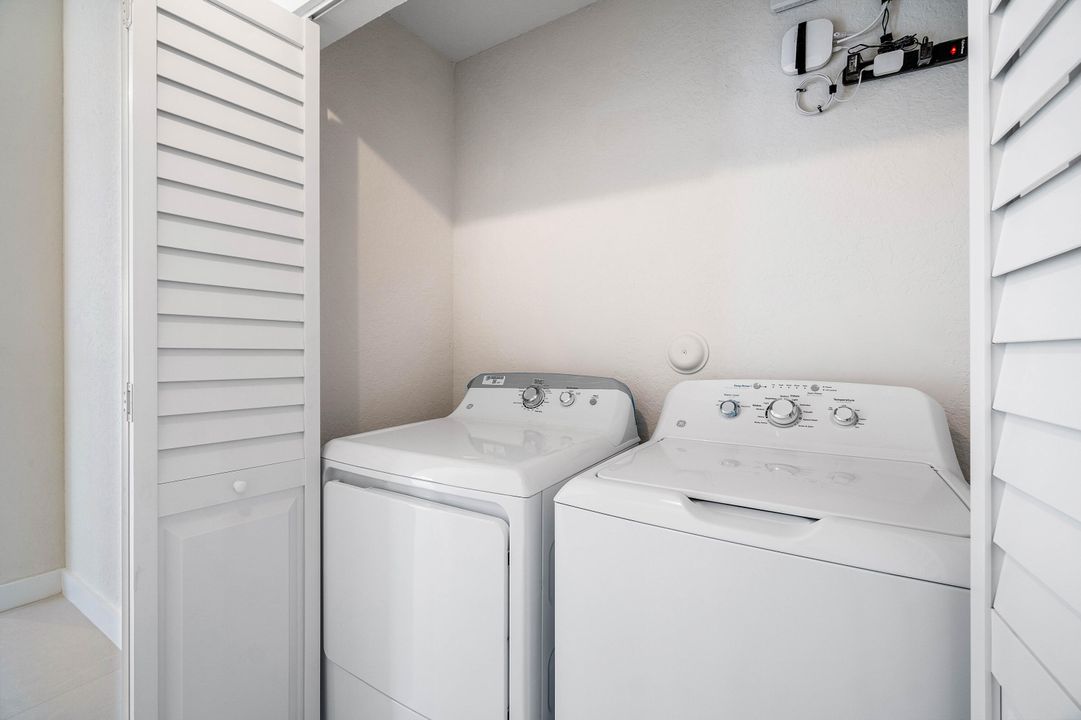 For Sale: $485,000 (3 beds, 2 baths, 1466 Square Feet)