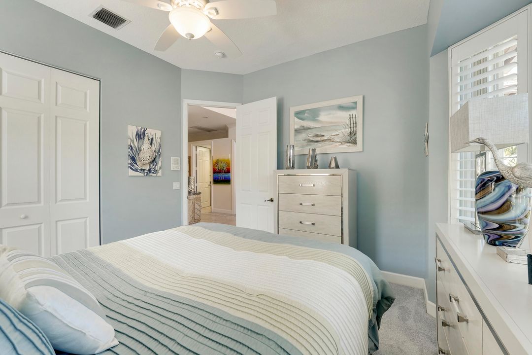 待售: $949,000 (4 贝兹, 2 浴室, 2085 平方英尺)