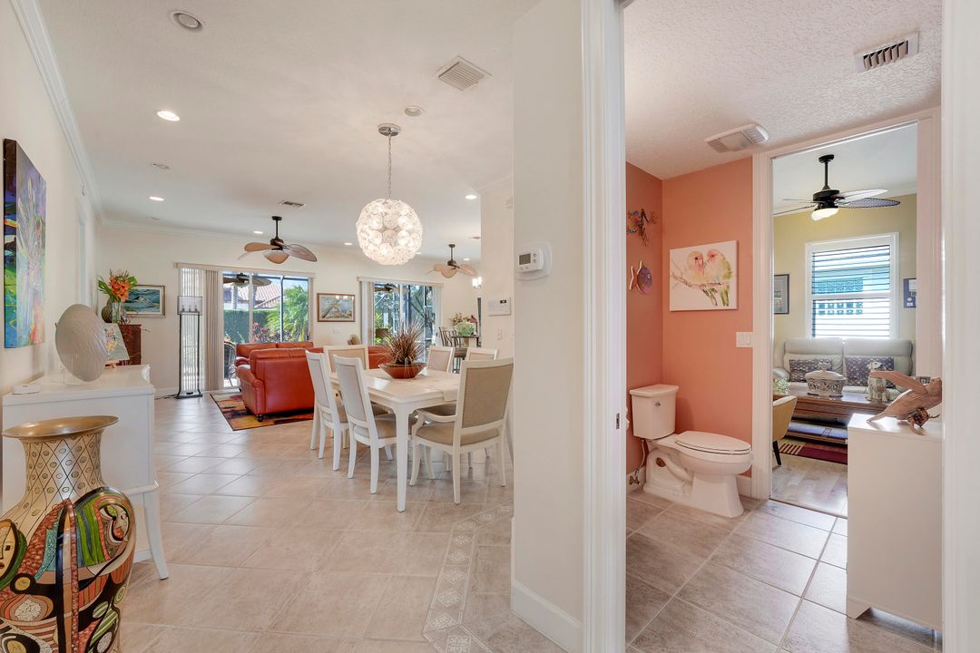 待售: $949,000 (4 贝兹, 2 浴室, 2085 平方英尺)