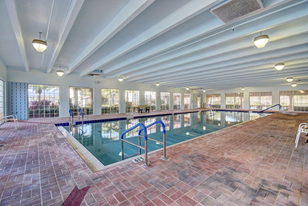 For Sale: $389,900 (2 beds, 2 baths, 1460 Square Feet)