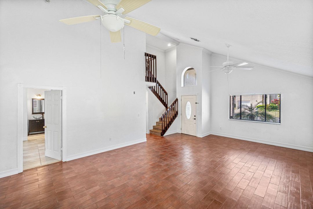 For Sale: $429,900 (3 beds, 2 baths, 1672 Square Feet)