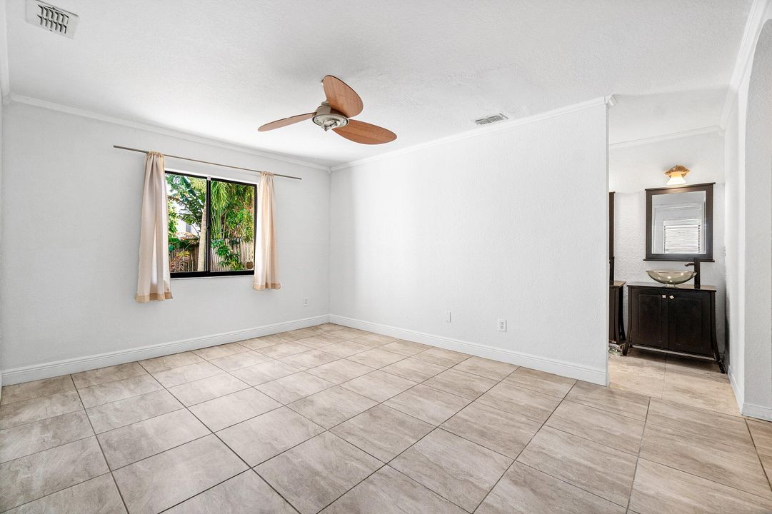 For Sale: $429,900 (3 beds, 2 baths, 1672 Square Feet)