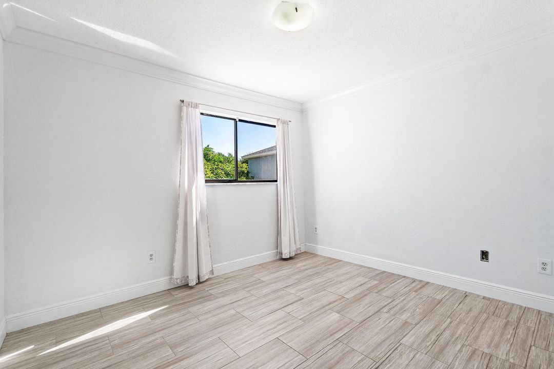 For Sale: $429,900 (3 beds, 2 baths, 1672 Square Feet)