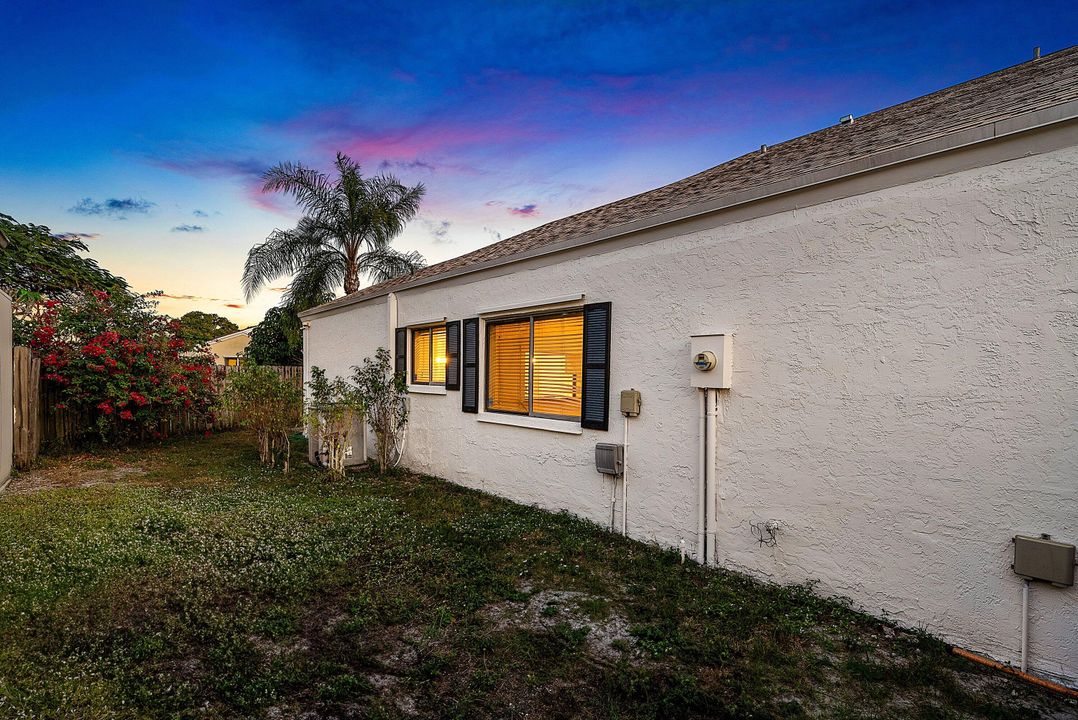 For Sale: $429,900 (3 beds, 2 baths, 1672 Square Feet)