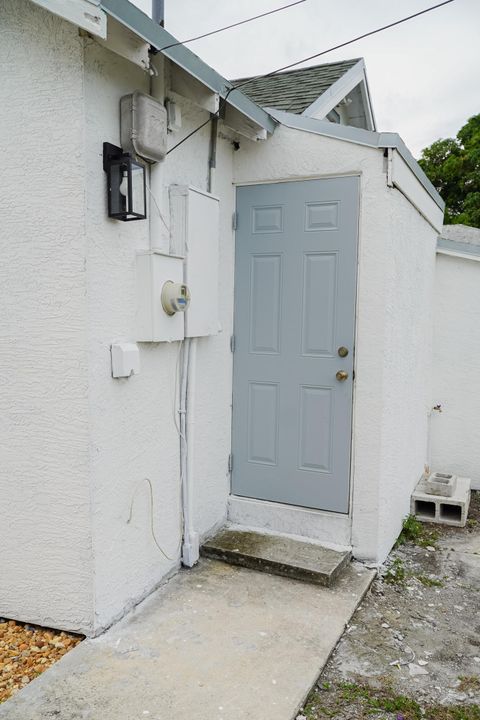 待售: $279,000 (2 贝兹, 1 浴室, 552 平方英尺)