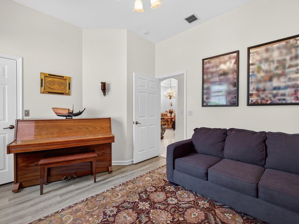 出租: $3,500 (3 贝兹, 2 浴室, 2237 平方英尺)