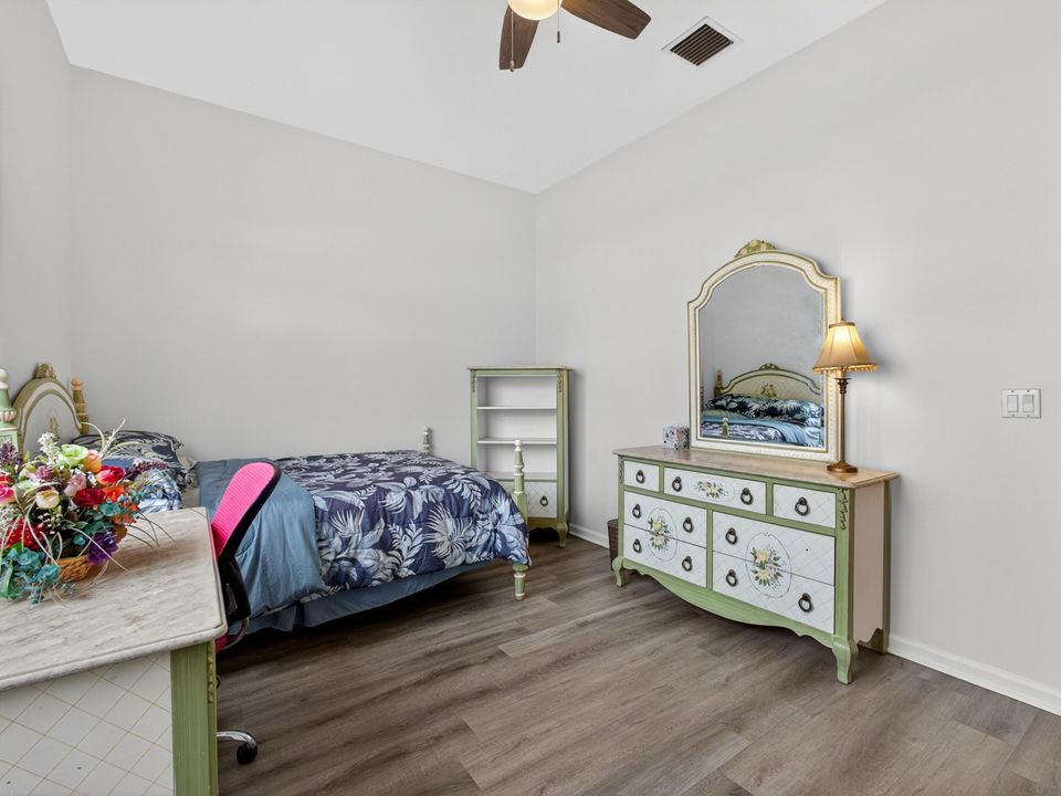 出租: $3,500 (3 贝兹, 2 浴室, 2237 平方英尺)