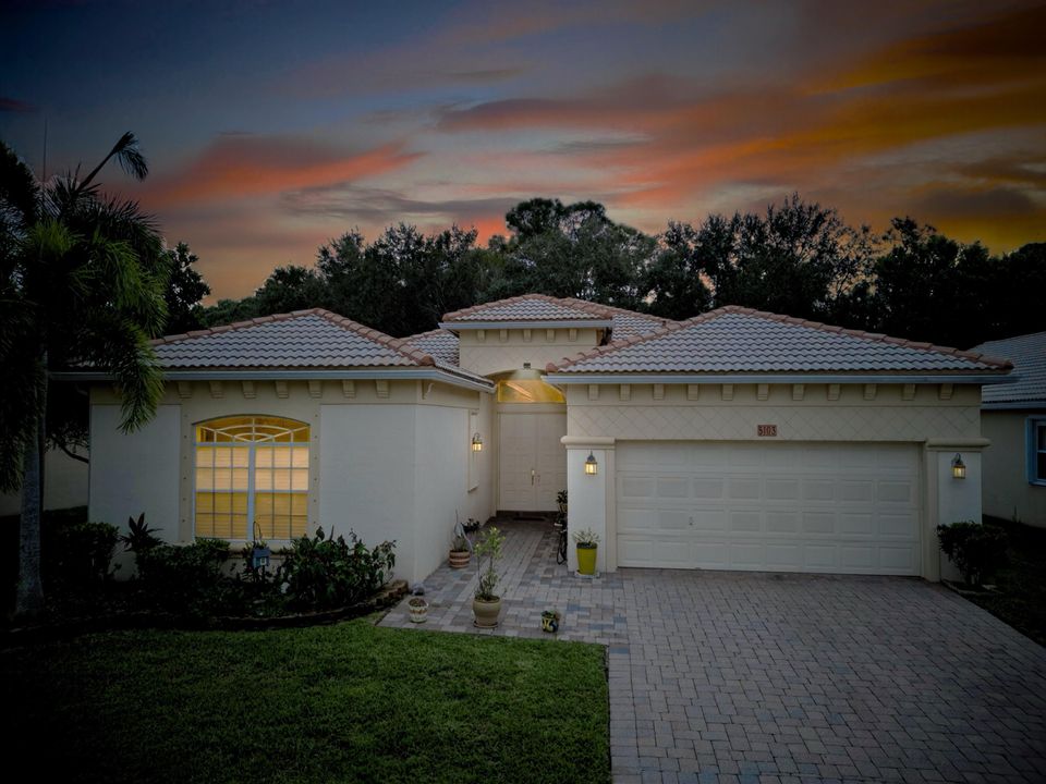 出租: $3,500 (3 贝兹, 2 浴室, 2237 平方英尺)