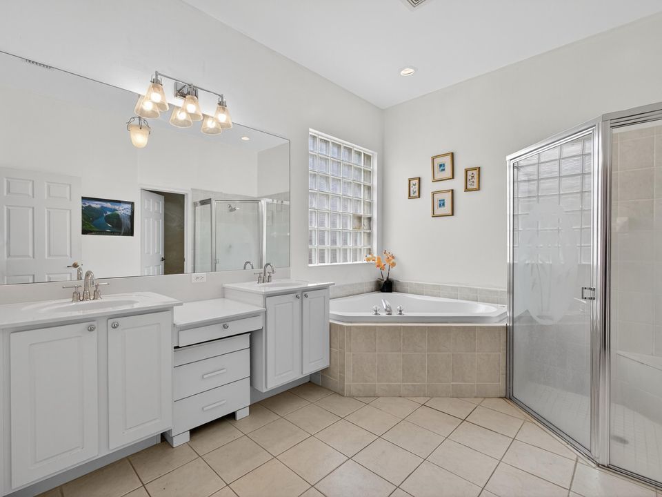 出租: $3,500 (3 贝兹, 2 浴室, 2237 平方英尺)