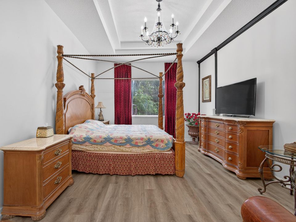 出租: $3,500 (3 贝兹, 2 浴室, 2237 平方英尺)