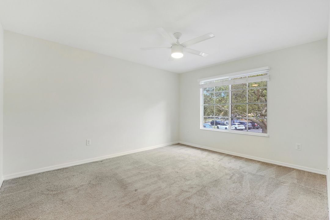 Active With Contract: $1,875 (2 beds, 2 baths, 1060 Square Feet)