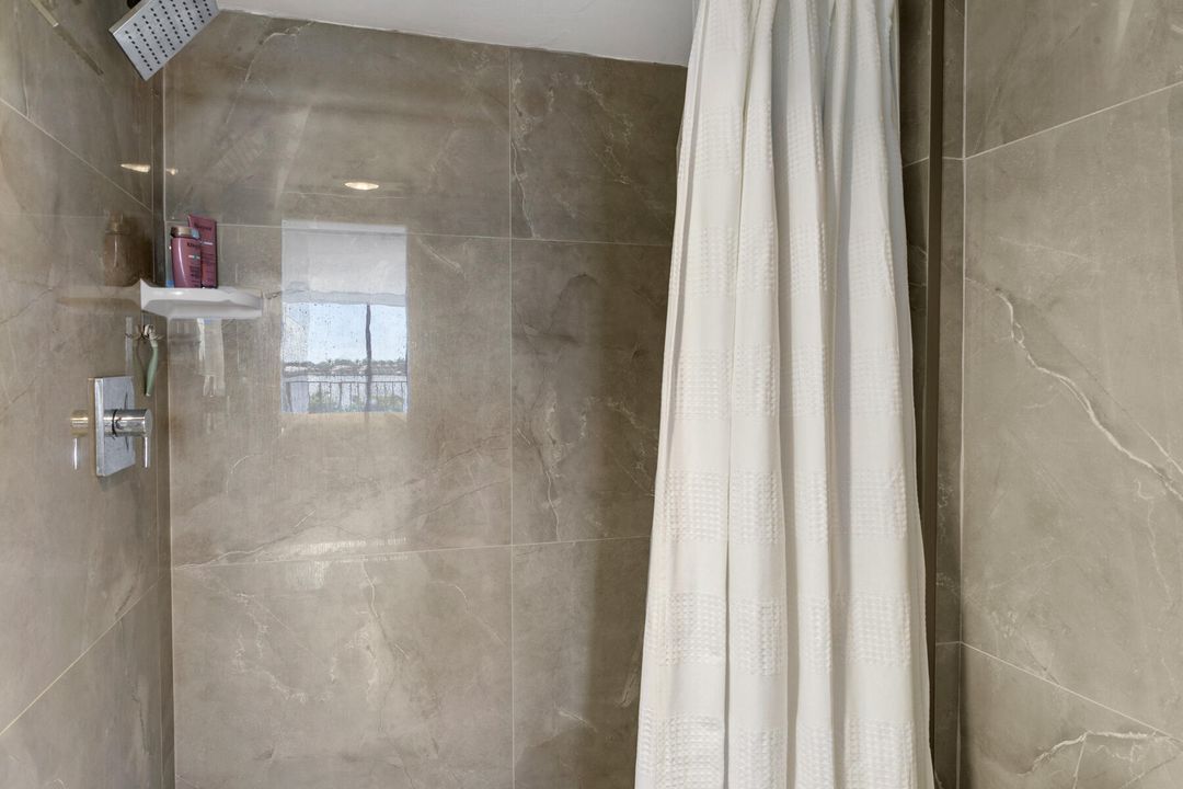 For Rent: $5,500 (2 beds, 2 baths, 1244 Square Feet)