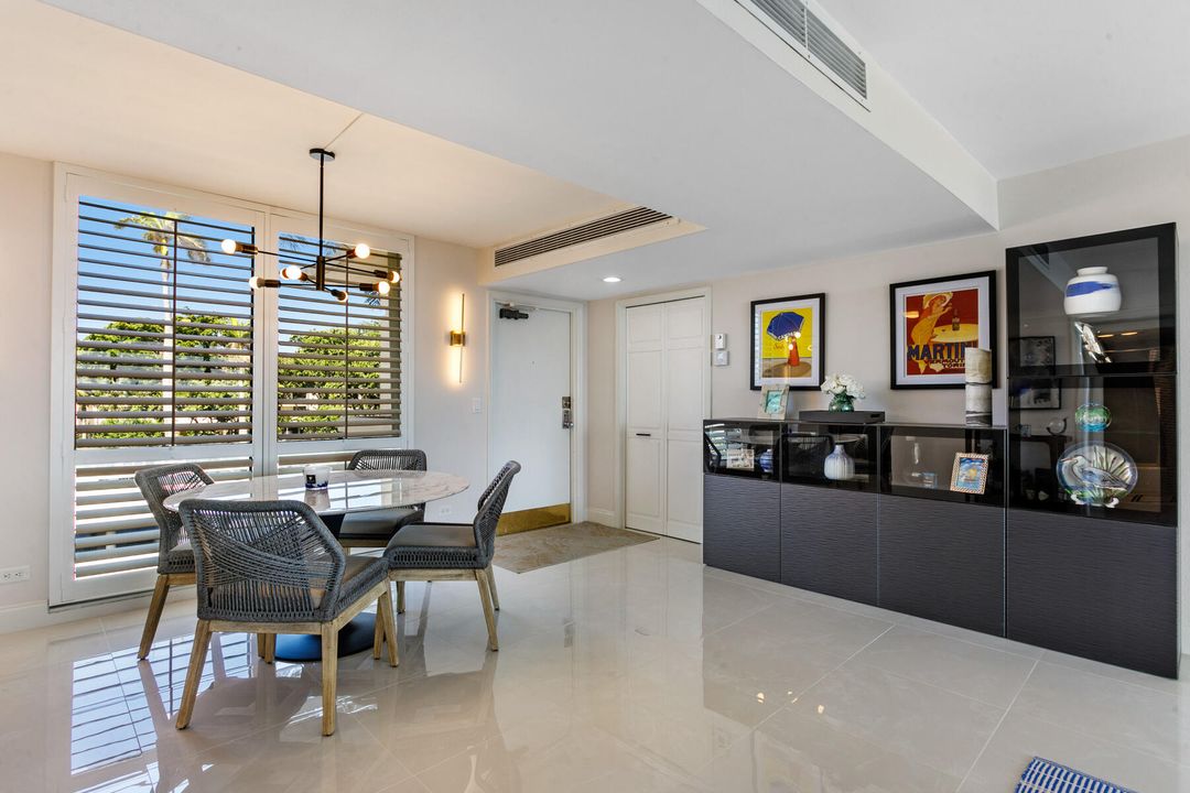 For Rent: $5,500 (2 beds, 2 baths, 1244 Square Feet)