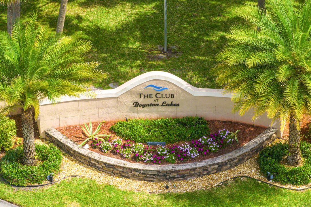 For Sale: $429,900 (3 beds, 2 baths, 1672 Square Feet)