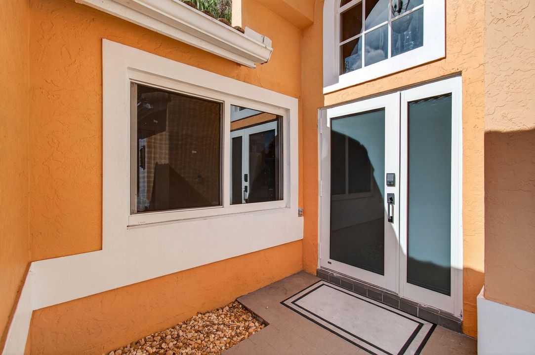 For Sale: $549,000 (3 beds, 2 baths, 1813 Square Feet)