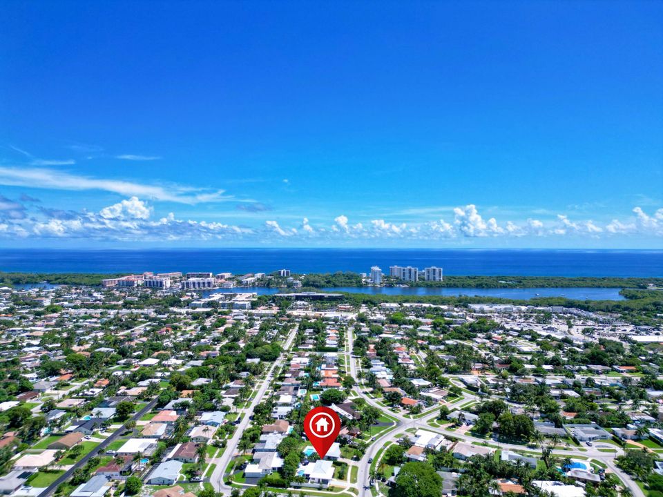 出租: $3,995 (3 贝兹, 2 浴室, 1498 平方英尺)