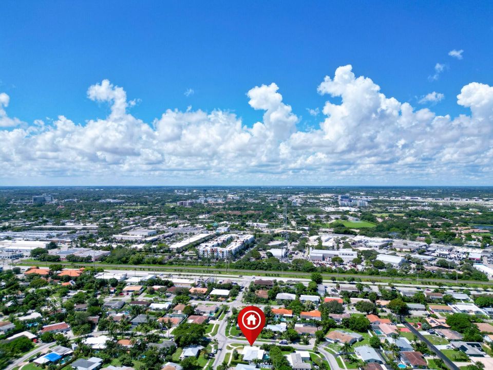 出租: $3,995 (3 贝兹, 2 浴室, 1498 平方英尺)