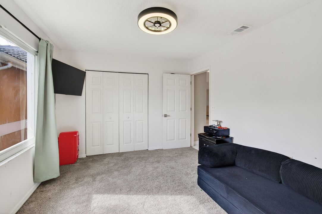 For Sale: $549,000 (3 beds, 2 baths, 1813 Square Feet)