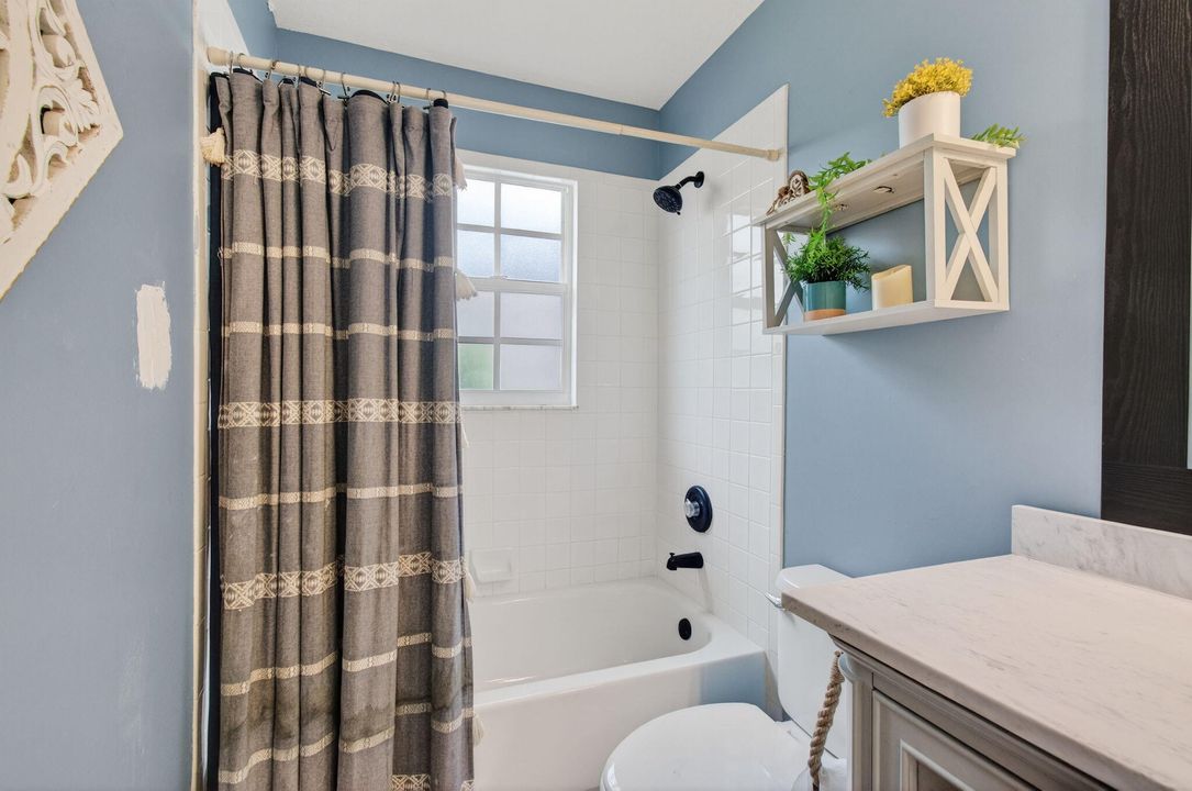 For Sale: $549,000 (3 beds, 2 baths, 1813 Square Feet)