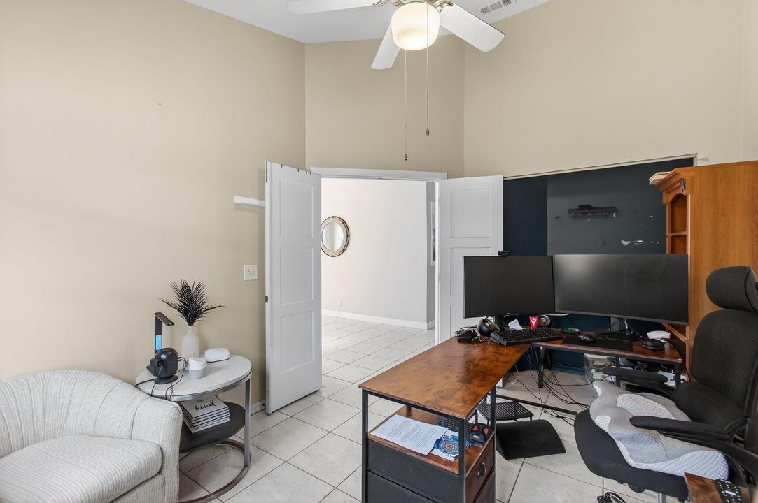 For Sale: $549,000 (3 beds, 2 baths, 1813 Square Feet)