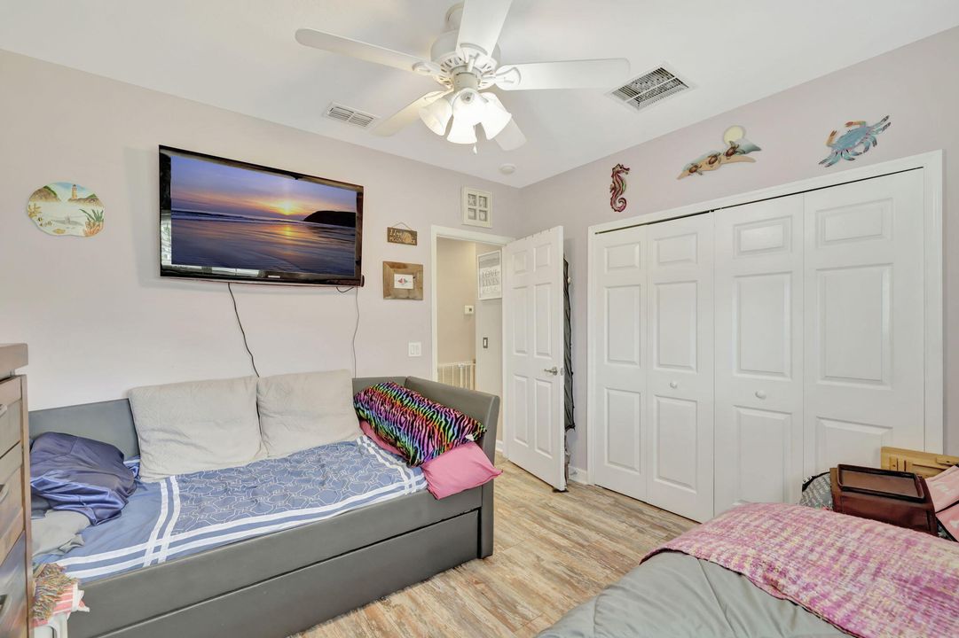 For Sale: $395,000 (3 beds, 2 baths, 1691 Square Feet)