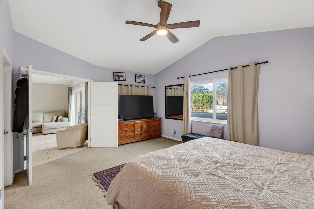 For Sale: $549,000 (3 beds, 2 baths, 1813 Square Feet)