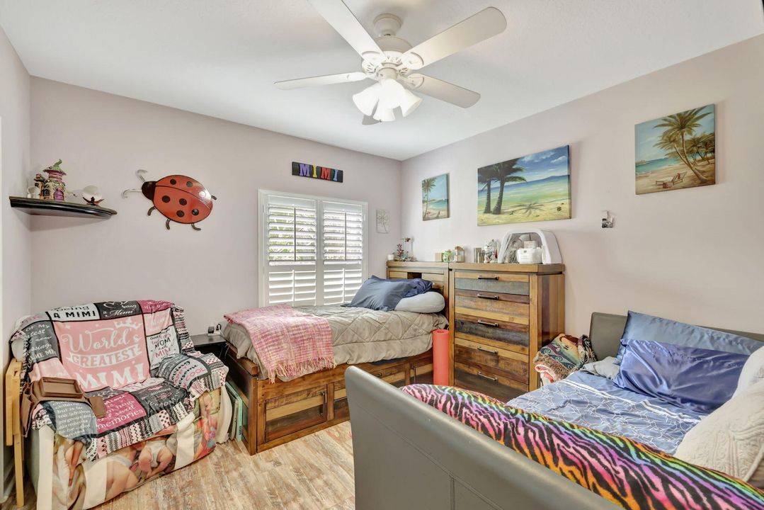 For Sale: $395,000 (3 beds, 2 baths, 1691 Square Feet)