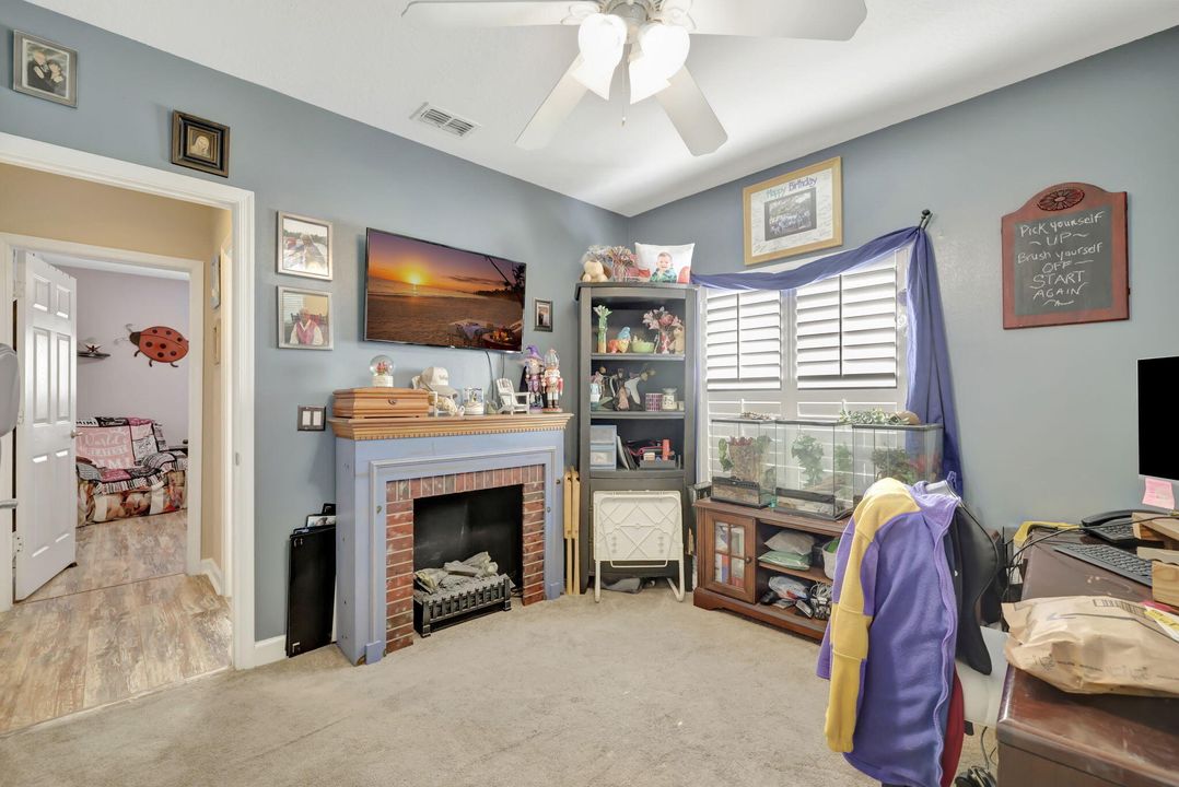 For Sale: $395,000 (3 beds, 2 baths, 1691 Square Feet)