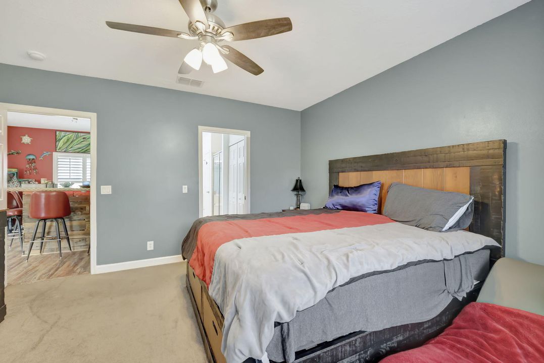 For Sale: $395,000 (3 beds, 2 baths, 1691 Square Feet)