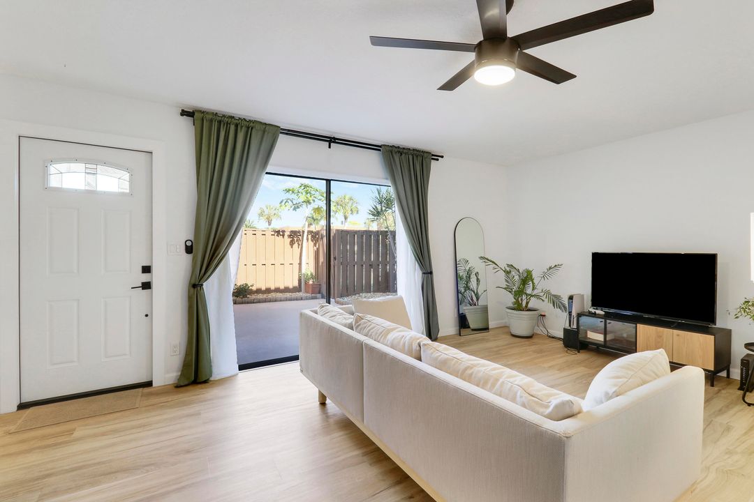 待售: $375,000 (2 贝兹, 2 浴室, 1320 平方英尺)