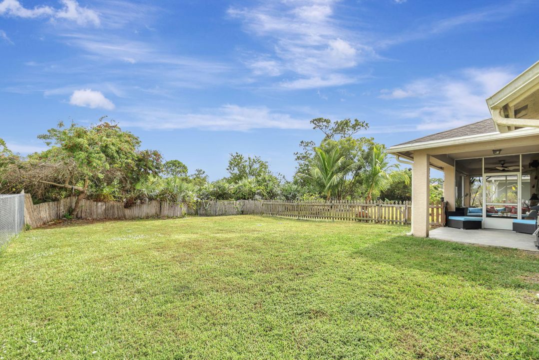 For Sale: $395,000 (3 beds, 2 baths, 1691 Square Feet)