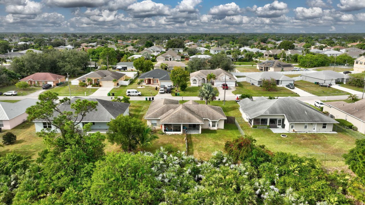 For Sale: $395,000 (3 beds, 2 baths, 1691 Square Feet)