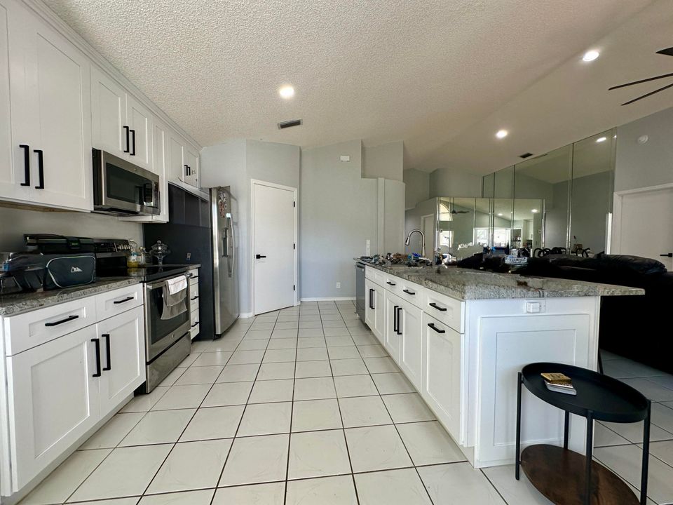 For Sale: $423,500 (3 beds, 2 baths, 1443 Square Feet)