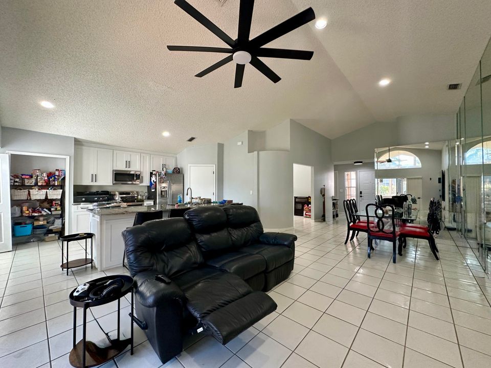 For Sale: $423,500 (3 beds, 2 baths, 1443 Square Feet)