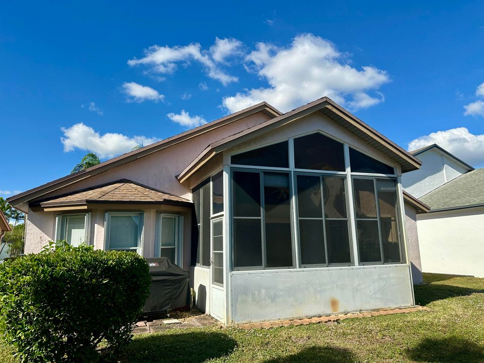 For Sale: $423,500 (3 beds, 2 baths, 1443 Square Feet)