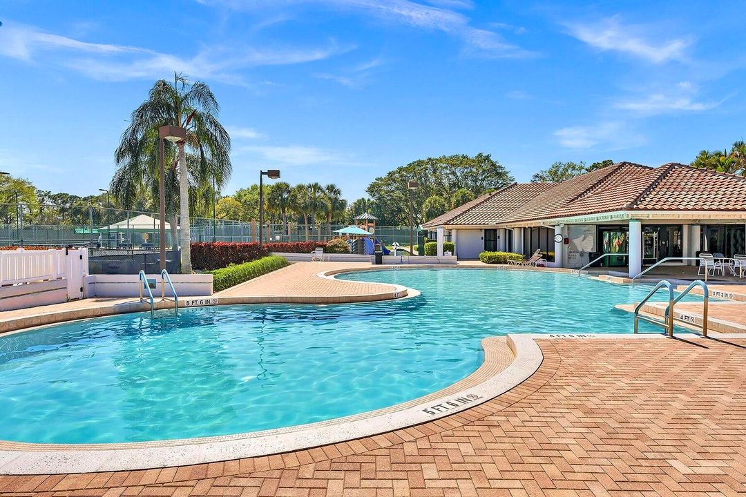 For Sale: $423,500 (3 beds, 2 baths, 1443 Square Feet)