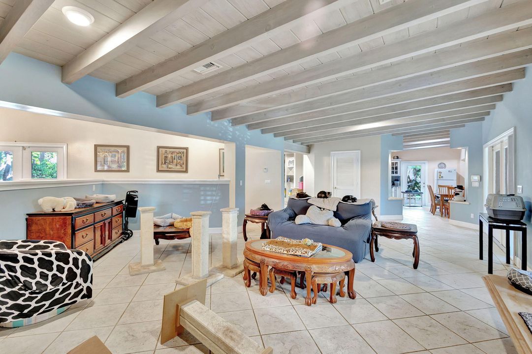 На продажу: $1,375,000 (4 спален, 3 ванн, 3704 Квадратных фут)