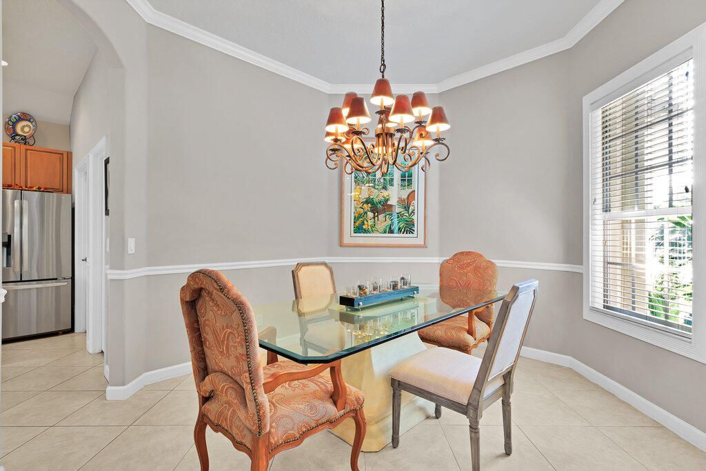 For Sale: $475,000 (4 beds, 2 baths, 2182 Square Feet)