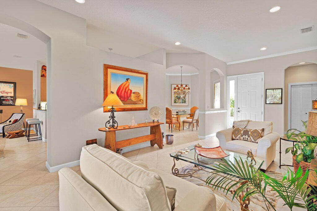 For Sale: $475,000 (4 beds, 2 baths, 2182 Square Feet)