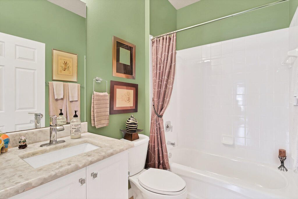 For Sale: $475,000 (4 beds, 2 baths, 2182 Square Feet)