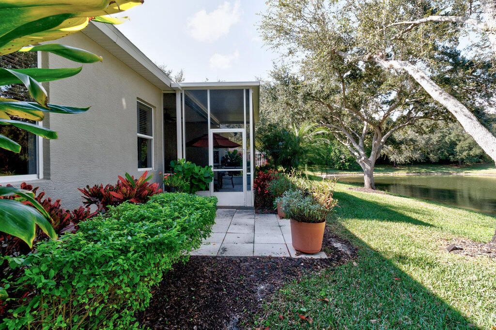 For Sale: $475,000 (4 beds, 2 baths, 2182 Square Feet)