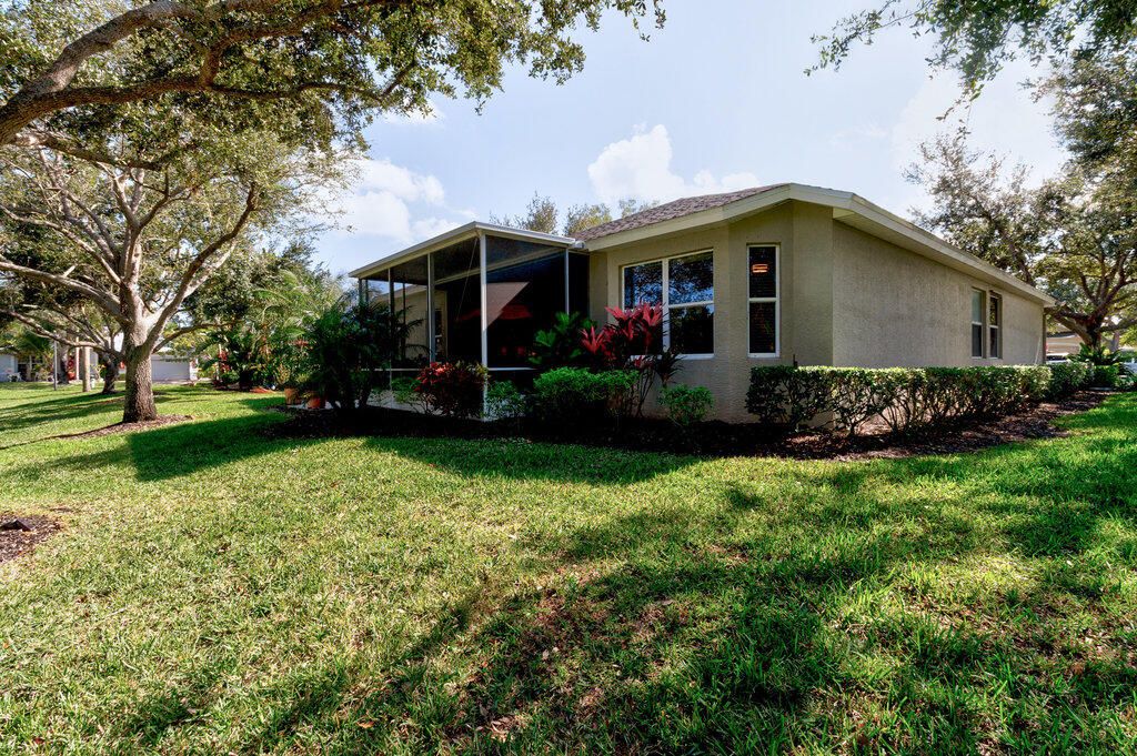 For Sale: $475,000 (4 beds, 2 baths, 2182 Square Feet)