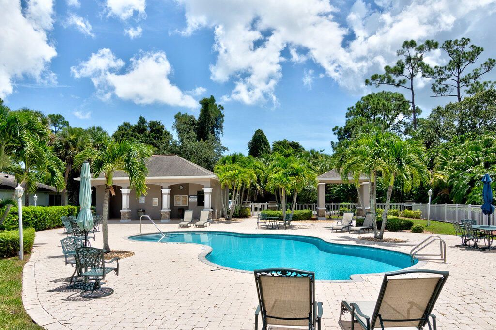 For Sale: $475,000 (4 beds, 2 baths, 2182 Square Feet)