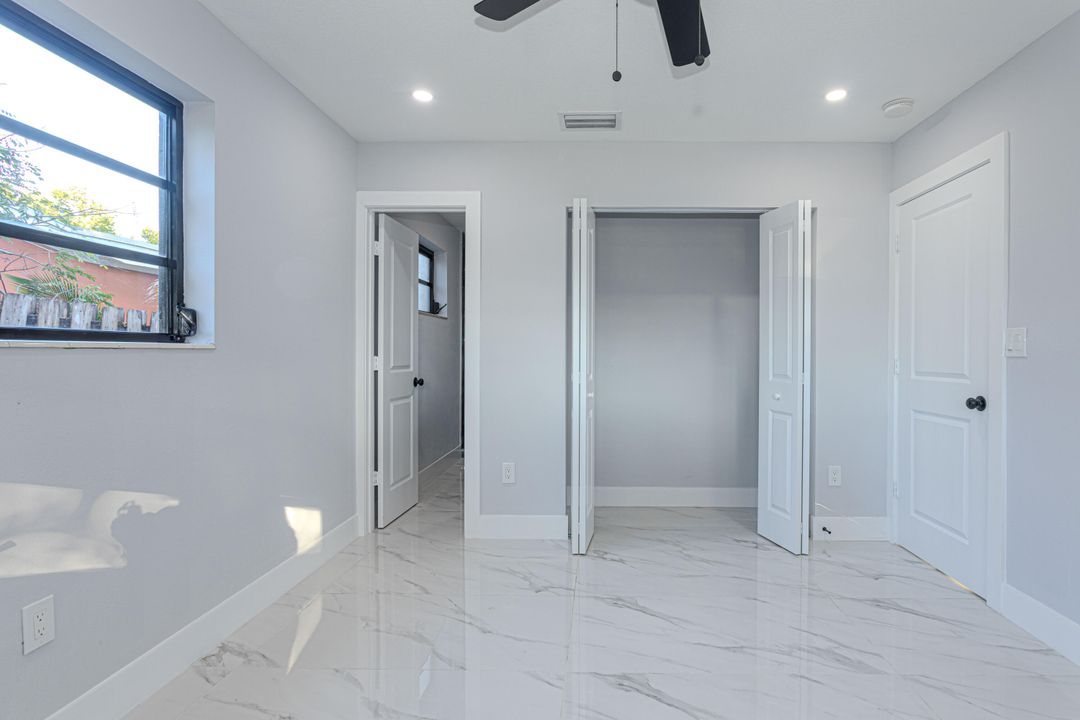 En Venta: $525,000 (3 camas, 2 baños, 1295 Pies cuadrados)