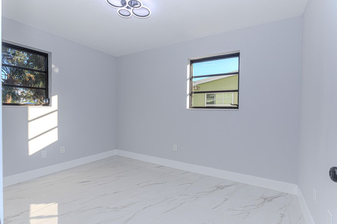 En Venta: $525,000 (3 camas, 2 baños, 1295 Pies cuadrados)