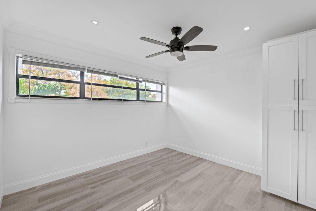 В аренду: $2,950 (2 спален, 2 ванн, 1300 Квадратных фут)