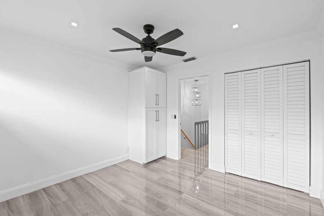 В аренду: $2,950 (2 спален, 2 ванн, 1300 Квадратных фут)